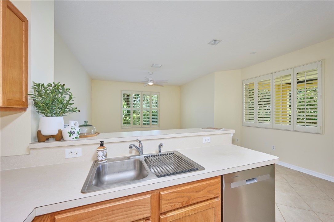 9086 107th Court Vero Beach, FL 32967 - Photo 14 of 35