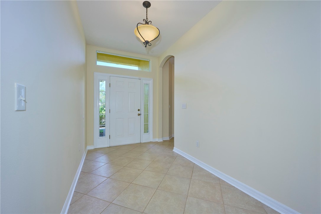 9086 107th Court Vero Beach, FL 32967 - Photo 4 of 35