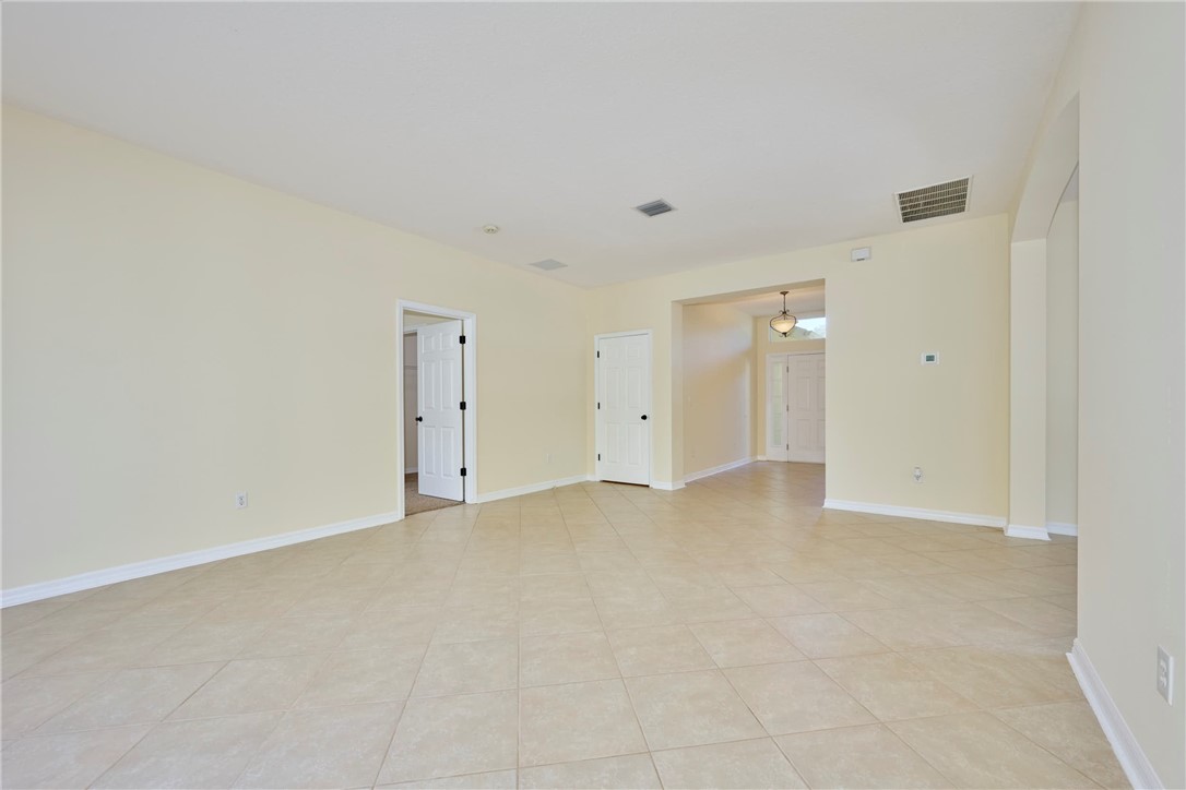 9086 107th Court Vero Beach, FL 32967 - Photo 7 of 35