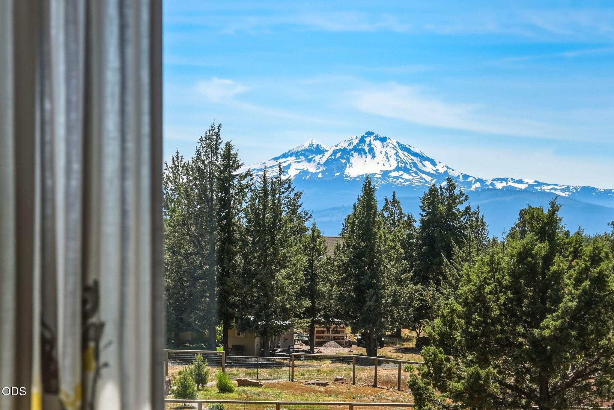 17584 Mountain View Road Sisters, OR 97759 - Photo 40 of 74