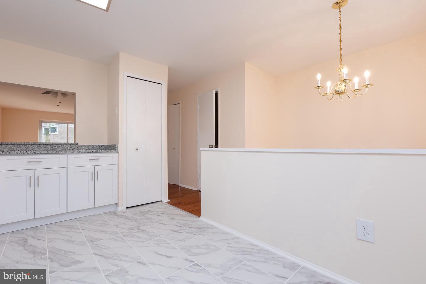 9752 Early Spring Way Columbia, MD 21046 - Photo 4 of 24 Gallery Image 4