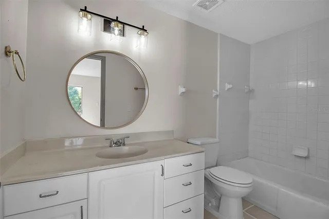 $189,000 | 3212 Ramblewood Drive North, Unit 3212, Sarasota, FL 34237