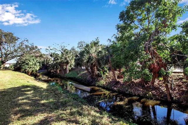 $189,000 | 3212 Ramblewood Drive North, Unit 3212, Sarasota, FL 34237