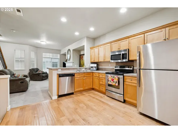 $375,000 | 406 Northeast Patricia Ann Place, Hillsboro, OR 97006