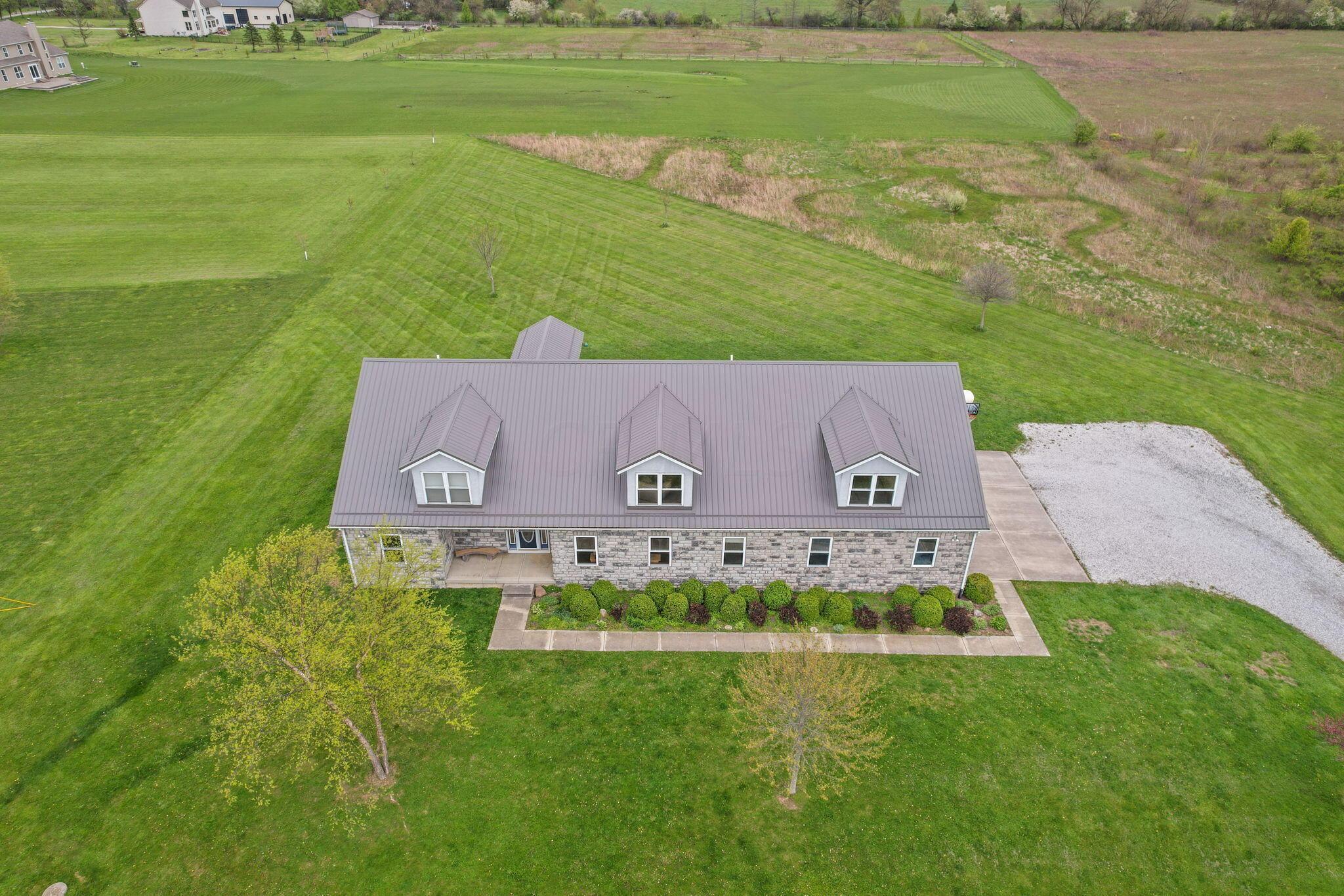 1809 South County Line Road Johnstown, OH 43031 - Photo 4 of 53 78-web-or-mls-DJI_0575
