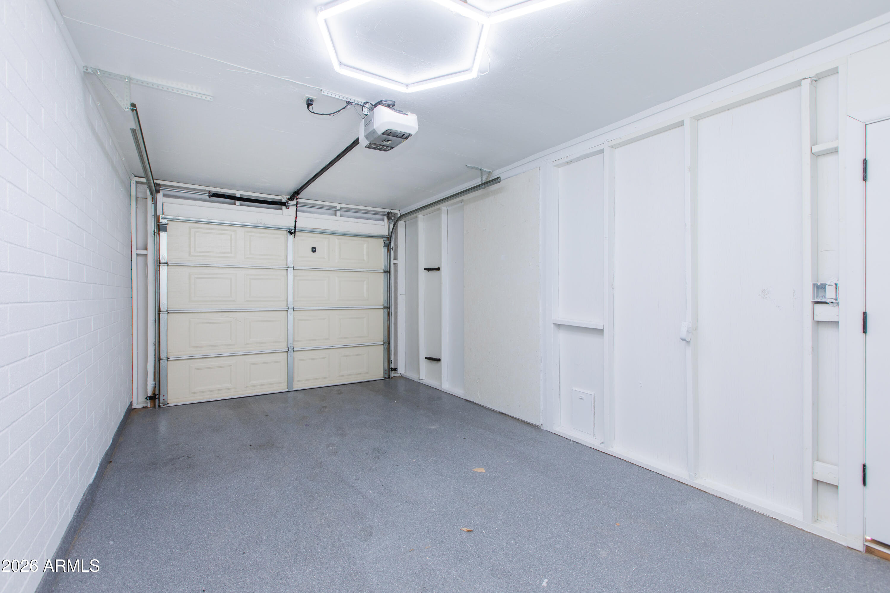 9813 East Adobe Road Mesa, AZ 85207 - Photo 33 of 77 Garage-1