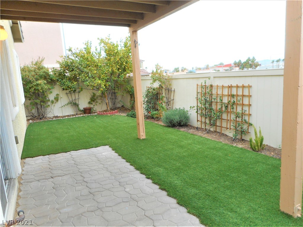 1903 Equinox Rdg Way Henderson, NV 89014 - Photo 3 of 34 Gallery Image 3