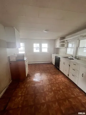 $61,500 | 307 Morgan Street, Anna, IL 62906