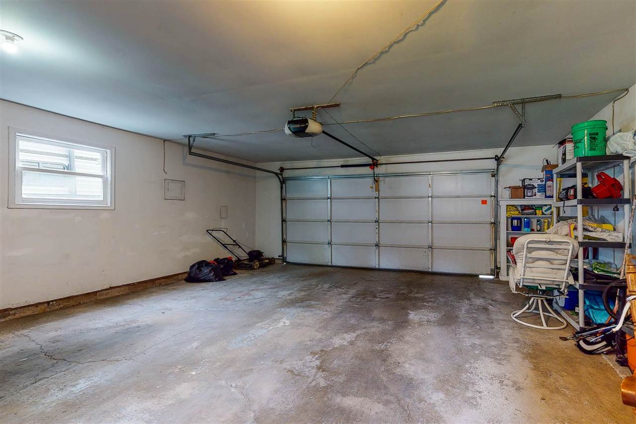 501 Elms Road Flushing, MI 48433 - Photo 37 of 41 2 Car Attached Garage