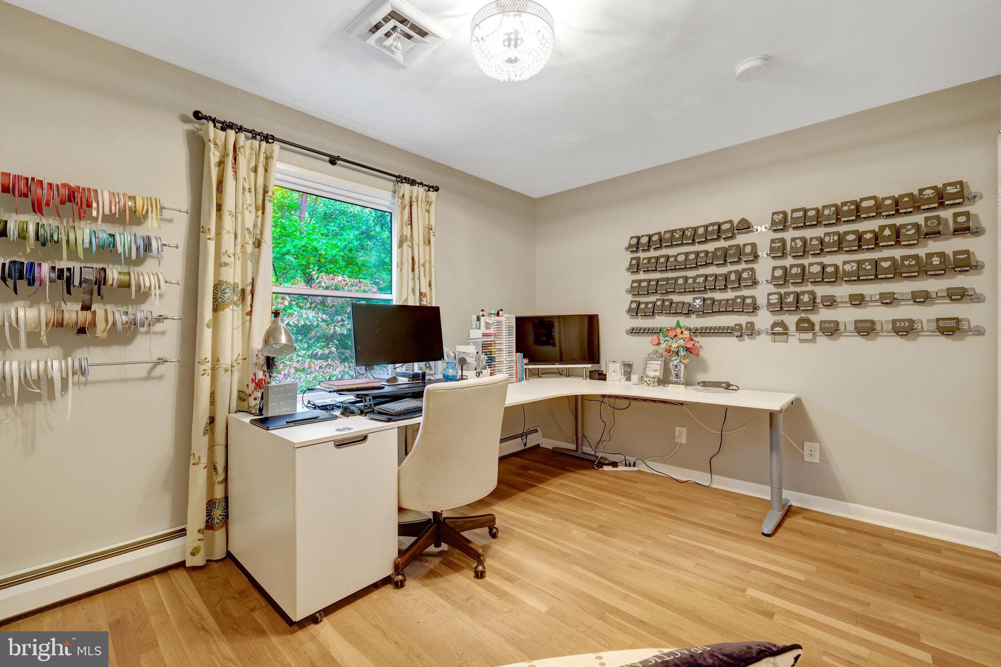 10015 Saddle Road Vienna, VA 22181 - Photo 49 of 95 Gallery Image 49