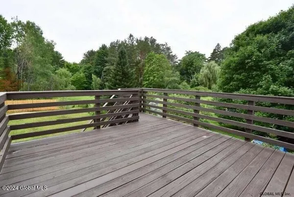 $1,700 | 2018 West Street, Unit 2, Galway, NY 12074