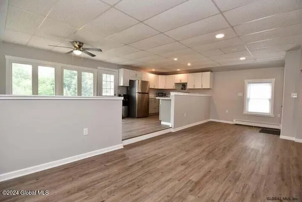 $1,700 | 2018 West Street, Unit 2, Galway, NY 12074