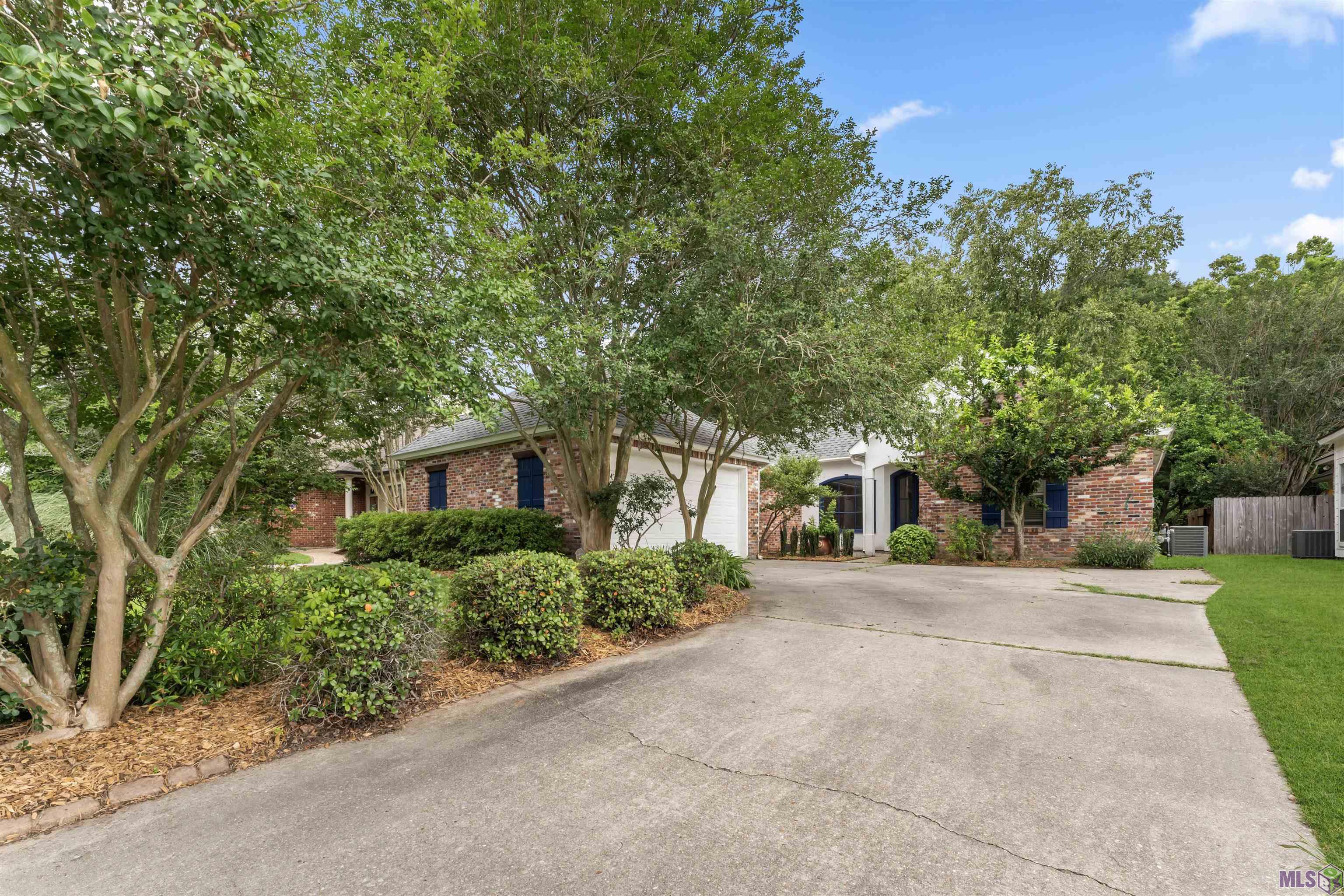 10203 Springbrook Avenue Baton Rouge, LA 70810 - Photo 3 of 21