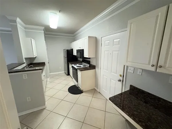 $1,700 | 4305 Bayside Village Drive, Unit 104, Tampa, FL 33615