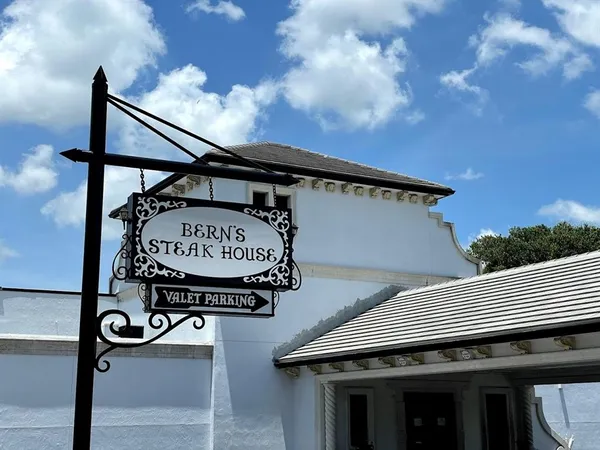 $1,700 | 4305 Bayside Village Drive, Unit 104, Tampa, FL 33615