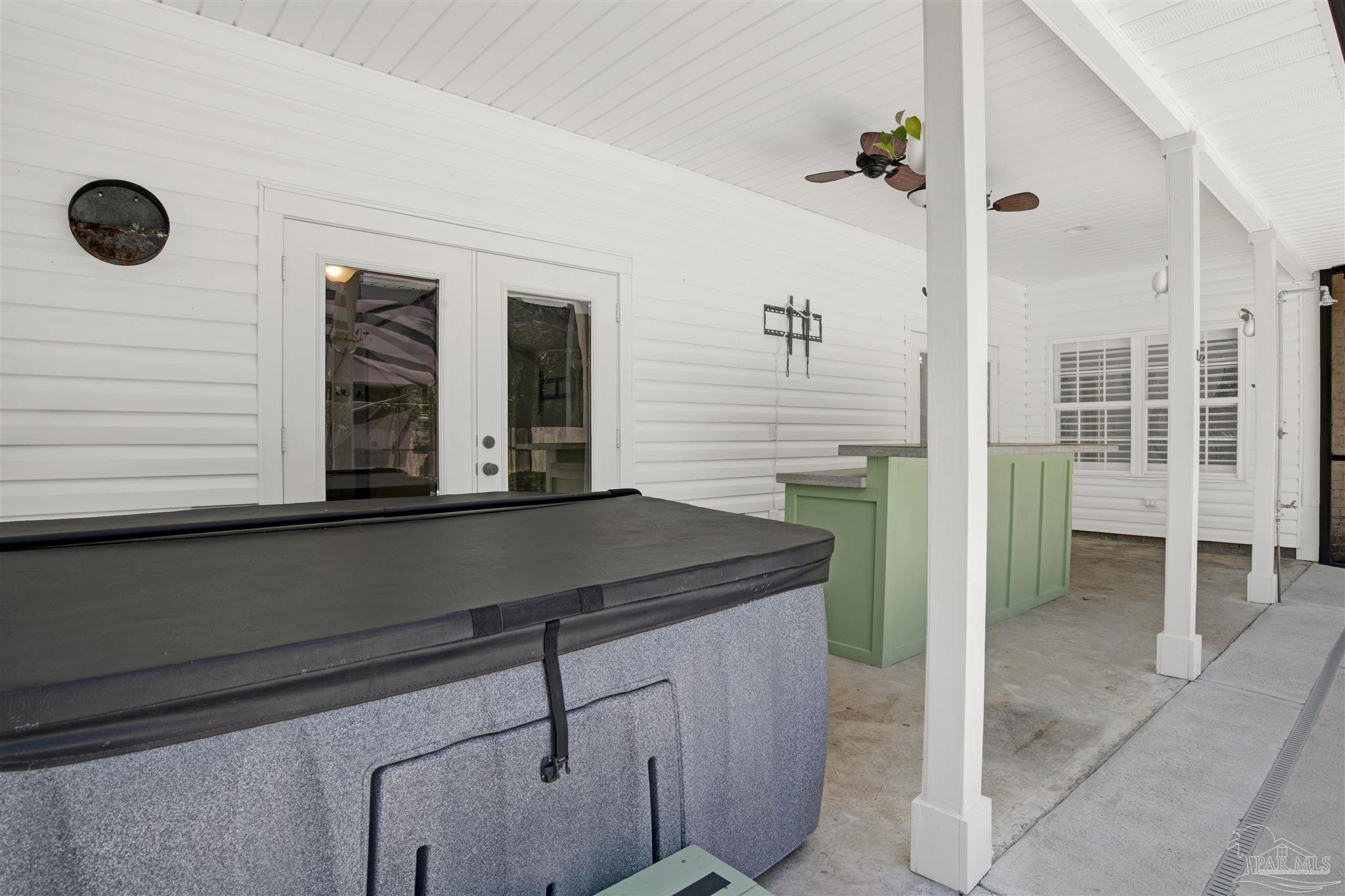 16660 Innerarity Point Road Pensacola, FL 32507 - Photo 7 of 54