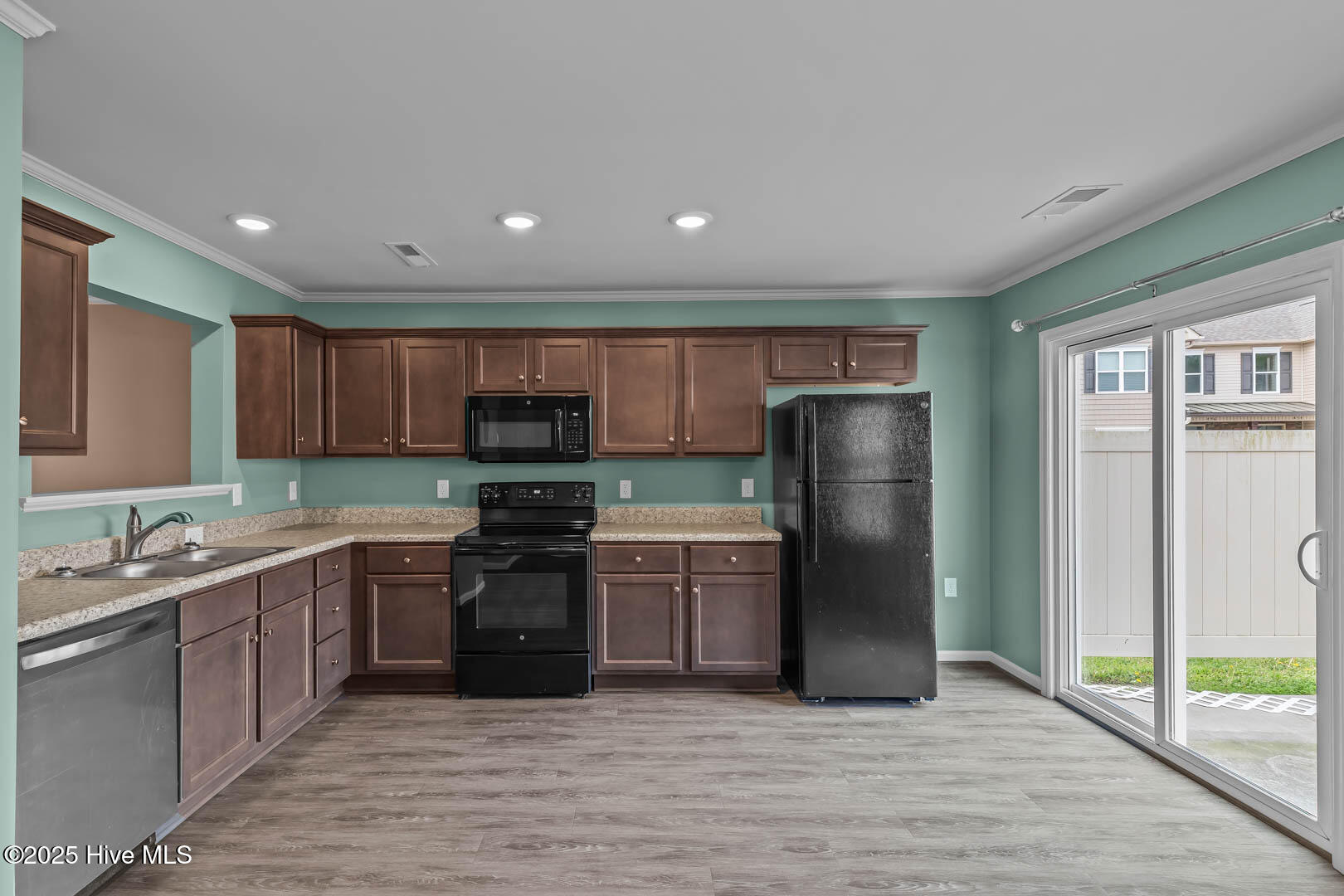 237 Boyington Place Road Midway Park, NC 28544 - Photo 4 of 28 14