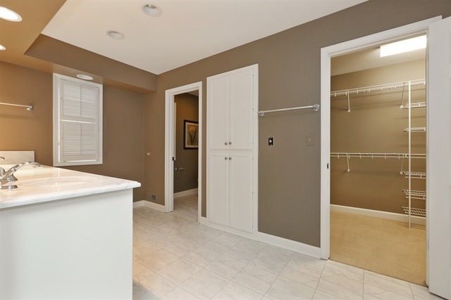 3 Tartan Ridge Road Burr Ridge, IL 60527 - Photo 9 of 15