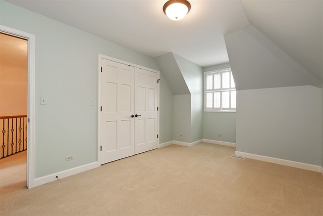 3 Tartan Ridge Road Burr Ridge, IL 60527 - Photo 10 of 15