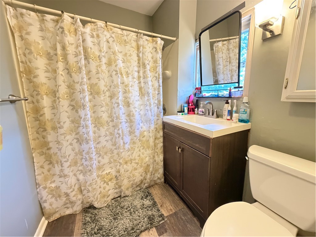 39 Edmonds Street Rochester, NY 14607 - Photo 23 of 25 Upstairs Unit