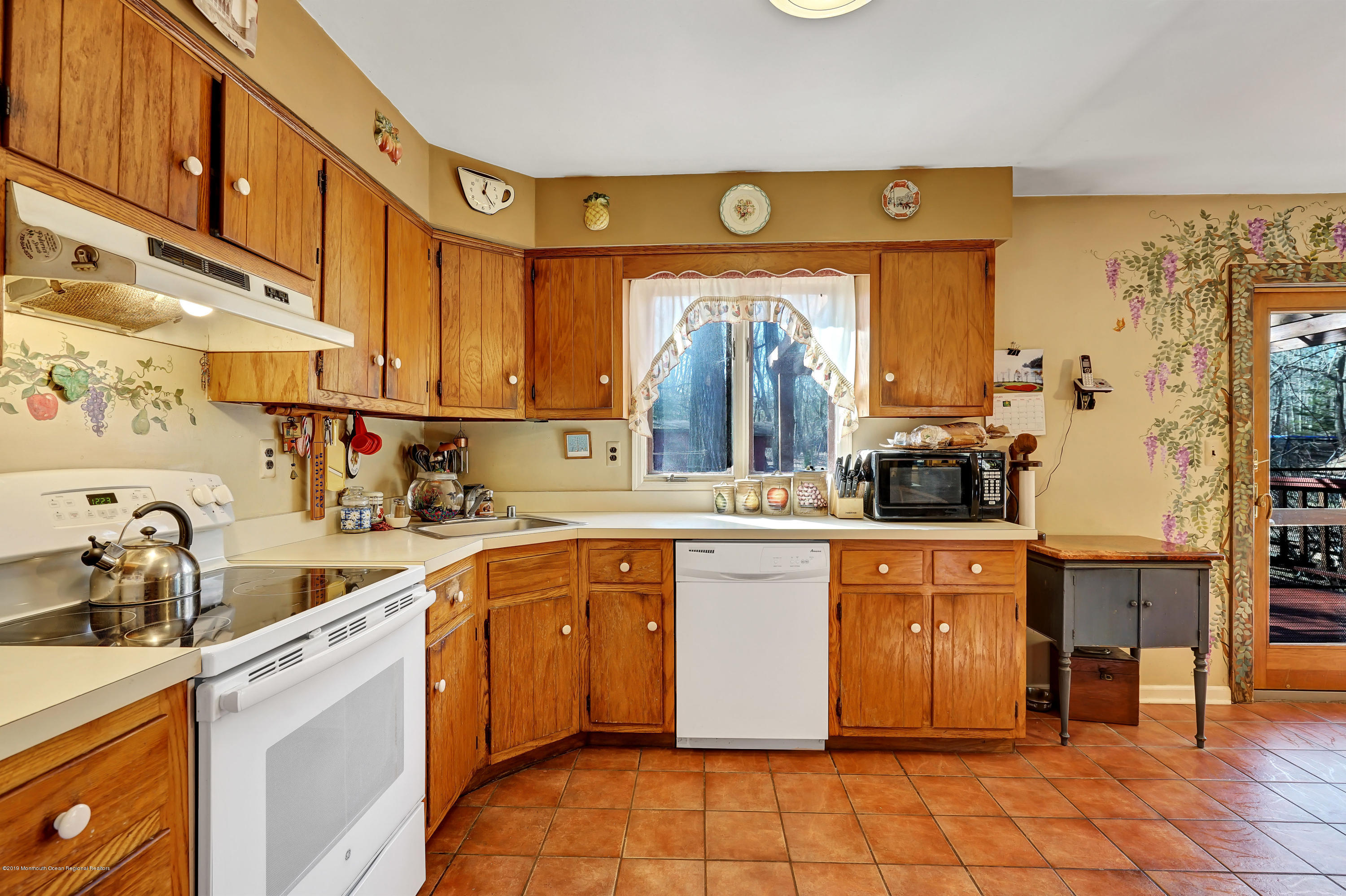 270 Chandler Road Jackson, NJ 08527 - Photo 8 of 30 035_dsc05935