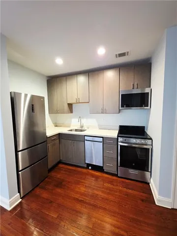 $1,600 | 920 South Carrollton Avenue, Unit C, New Orleans, LA 70118