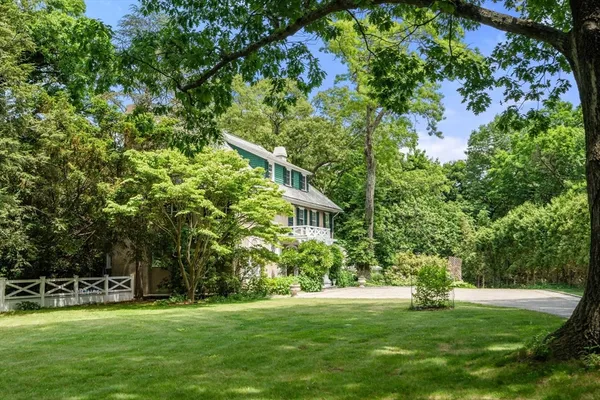 $1,500,000 | 448 Washington Street, Walpole, MA 02032
