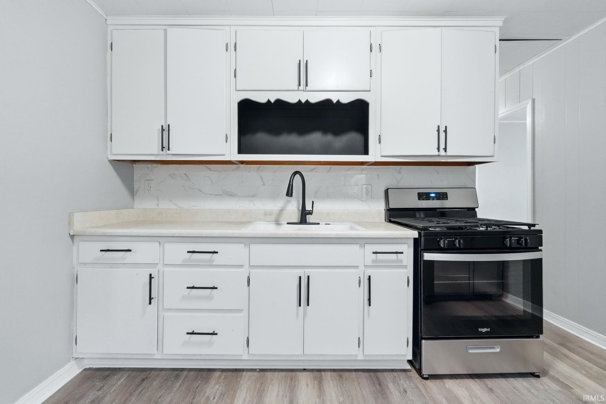 1833 Cherokee Road Fort Wayne, IN 46808 - Photo 8 of 19