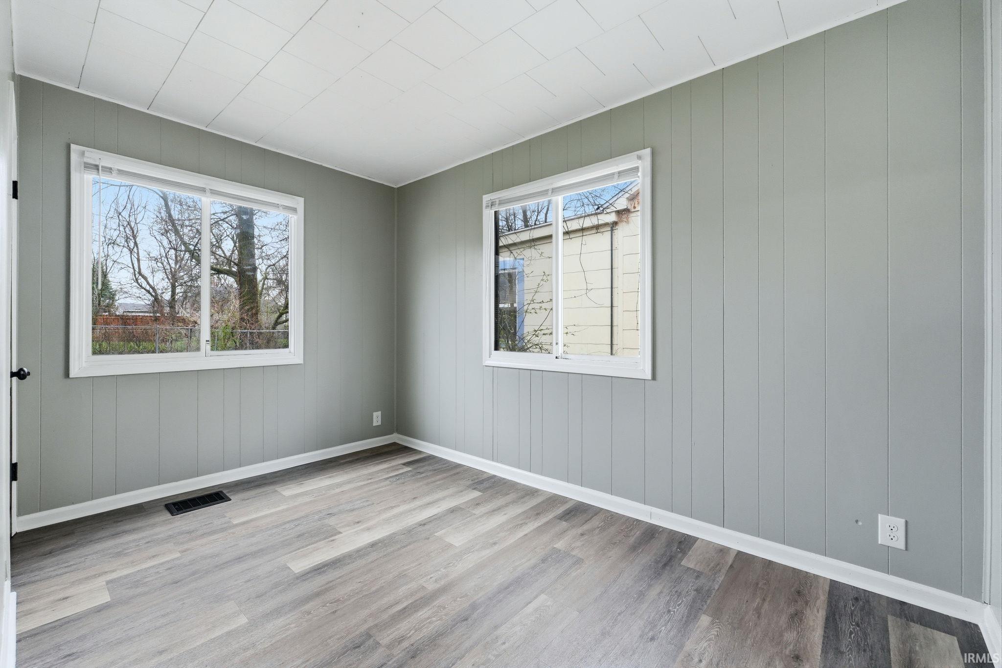 1833 Cherokee Road Fort Wayne, IN 46808 - Photo 10 of 19