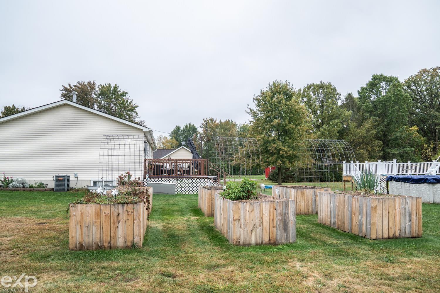 7084 Marsh Road Marine City, MI 48039 - Photo 32 of 45 50191165-2d844d36-6c68-48b6-85e3-6809737ed7f1.JPG