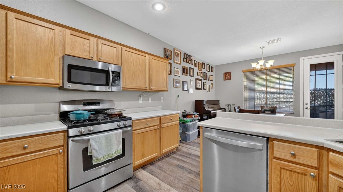 742 Solitude Point Avenue Henderson, NV 89012 - Photo 14 of 35