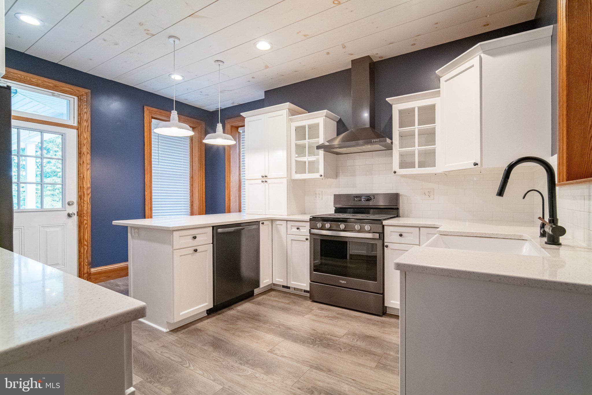 81 Longstown Road York, PA 17402 - Photo 4 of 50 Gallery Image 4