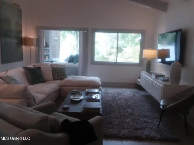 $1,295,000 | 683 B Cedar Hill Road, Flora, MS 39071