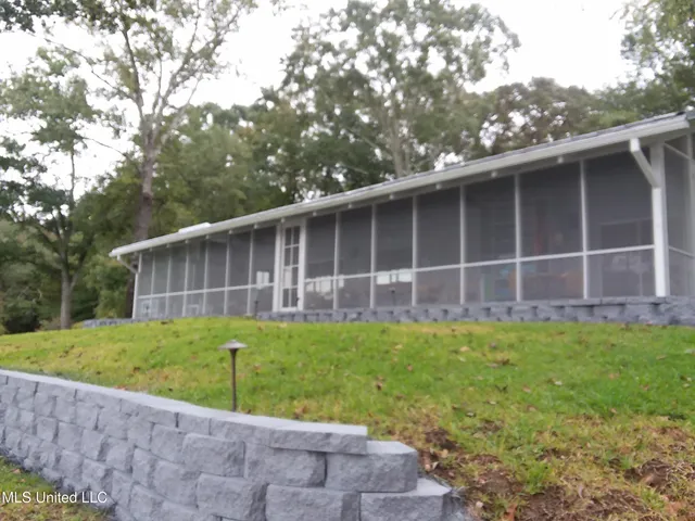 $1,295,000 | 683 B Cedar Hill Road, Flora, MS 39071