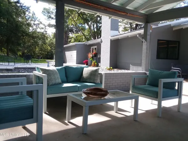 $1,295,000 | 683 B Cedar Hill Road, Flora, MS 39071