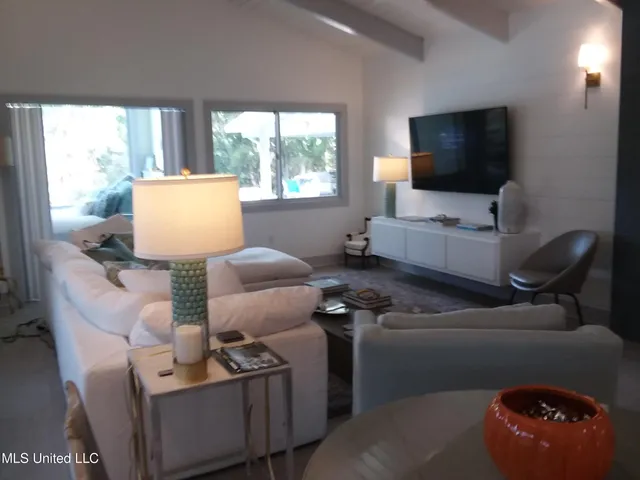 $1,295,000 | 683 B Cedar Hill Road, Flora, MS 39071