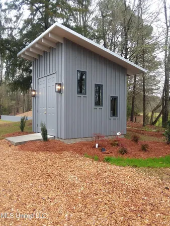 $1,295,000 | 683 B Cedar Hill Road, Flora, MS 39071