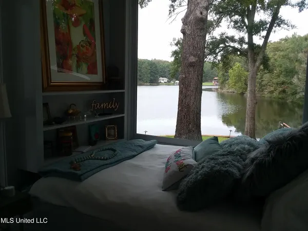 $1,295,000 | 683 B Cedar Hill Road, Flora, MS 39071