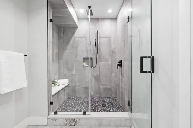 $3,950 | 113-115 Falcon Street, Unit 1133, Boston, MA 02128