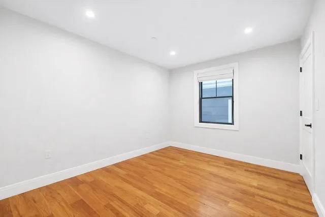 $3,950 | 113-115 Falcon Street, Unit 1133, Boston, MA 02128