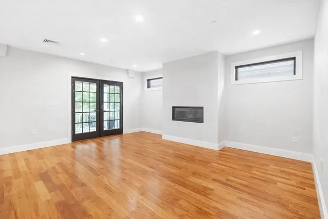 $3,950 | 113-115 Falcon Street, Unit 1133, Boston, MA 02128