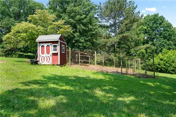 $650,000 | 400 Simpson Road Northeast, White, GA 30184