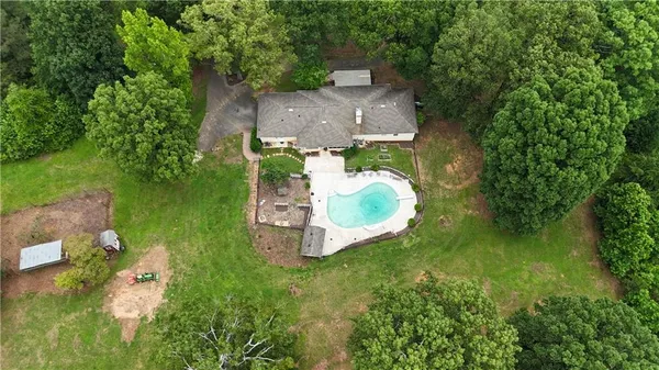 $650,000 | 400 Simpson Road Northeast, White, GA 30184