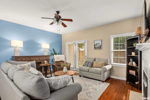 $189,900 | 922 West Trailcreek Drive, Peoria, IL 61614