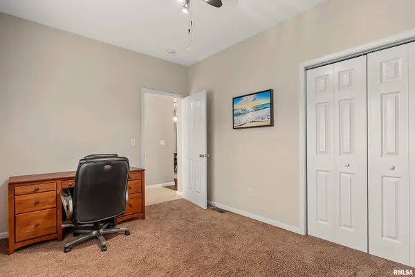 $189,900 | 922 West Trailcreek Drive, Peoria, IL 61614