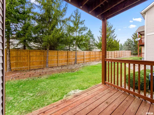 $189,900 | 922 West Trailcreek Drive, Peoria, IL 61614