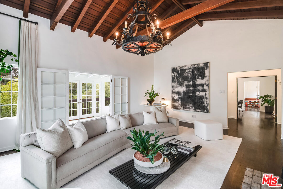 5655 Briarcliff Road Los Angeles, CA 90068 - Photo 12 of 64 Gallery Image 12