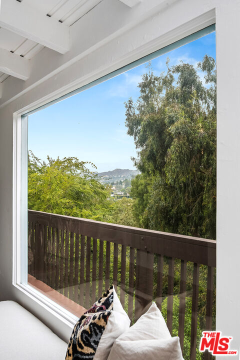 5655 Briarcliff Road Los Angeles, CA 90068 - Photo 17 of 64 Gallery Image 17