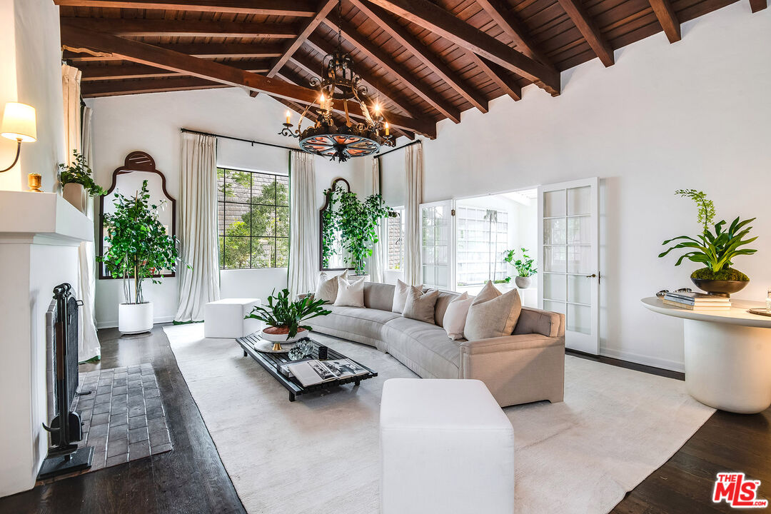 5655 Briarcliff Road Los Angeles, CA 90068 - Photo 8 of 64 Gallery Image 8