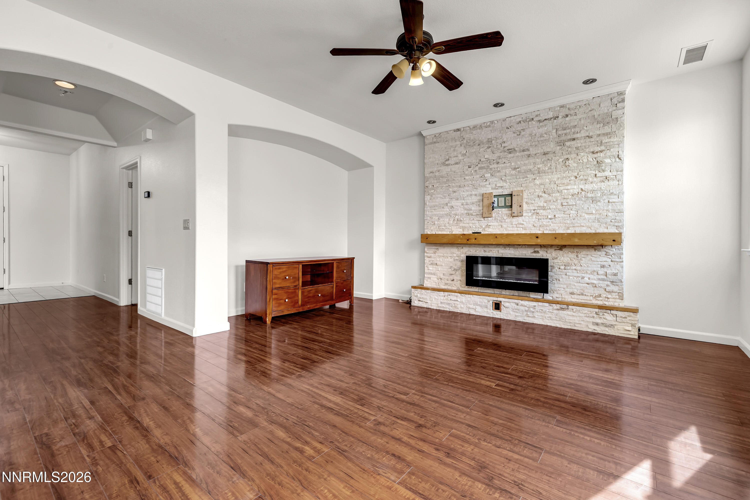 370 Pesaro Way Reno, NV 89521 - Photo 18 of 57 Presaro370-003